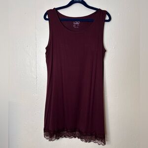 LOGO by Lori Goldstein Lace Hem Burgundy Tank Top Women’s Medium